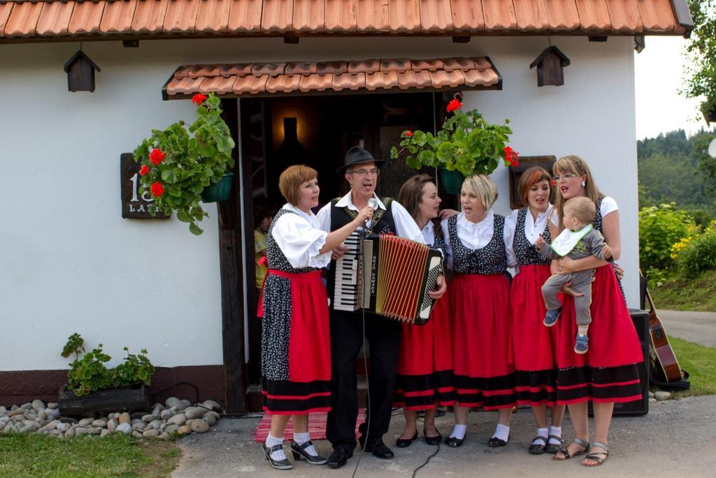 Holiday Home Gorski Lazi Tršće Szoba fotó